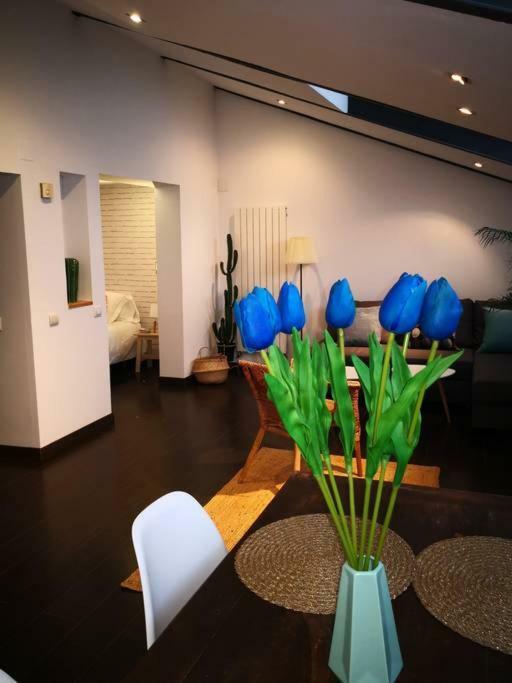 Modern Top Floor Loft At Malasana'S Heart Madrid Bagian luar foto